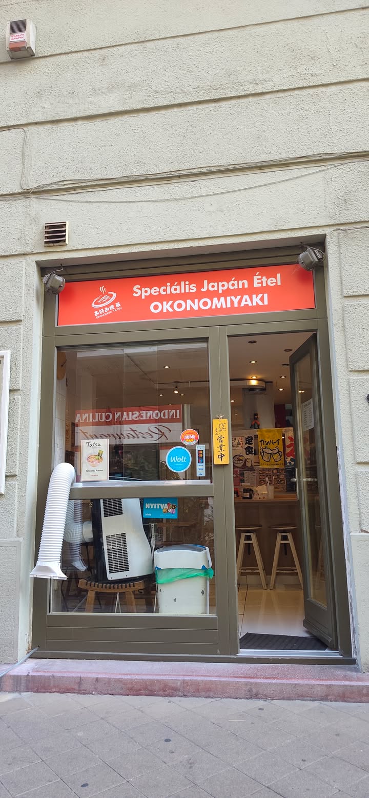 Ettetek már okonomijakit? Ez a japán sós palacsintaféle lehet kiadós reggeli, brunch, de akár ebéd…